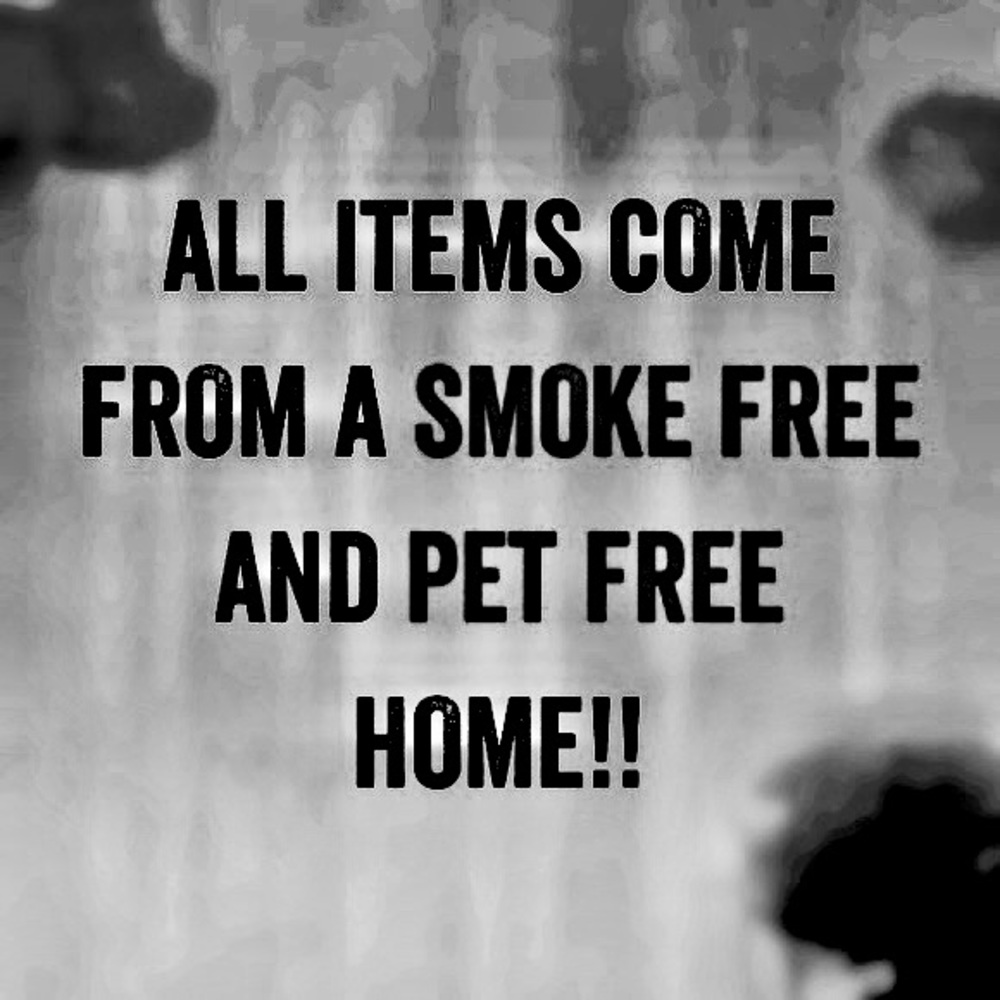 SMOKE FREE, PET FREE, CLEAN HOME